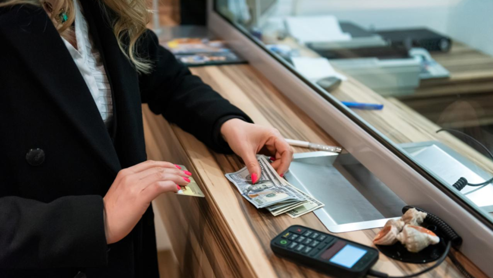 БНБ: Депозитите на домакинствата достигнаха 94,4 млрд. лева – ръст от 12,2% за година