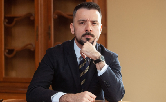 Да се изгради у нас най-големият завод за барут е изключително добра новина за България