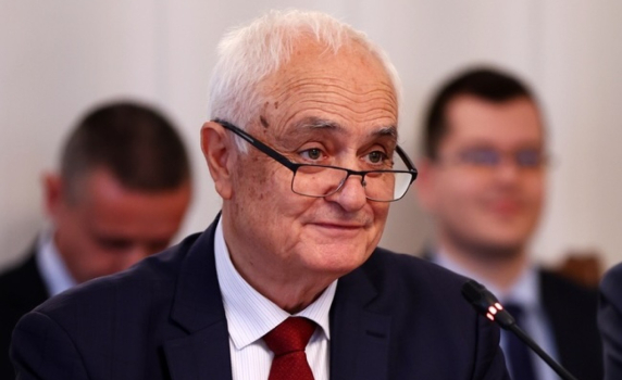 Запрянов: Създадена е организация за маскиране на военните обекти, заснети в интернет платформи
