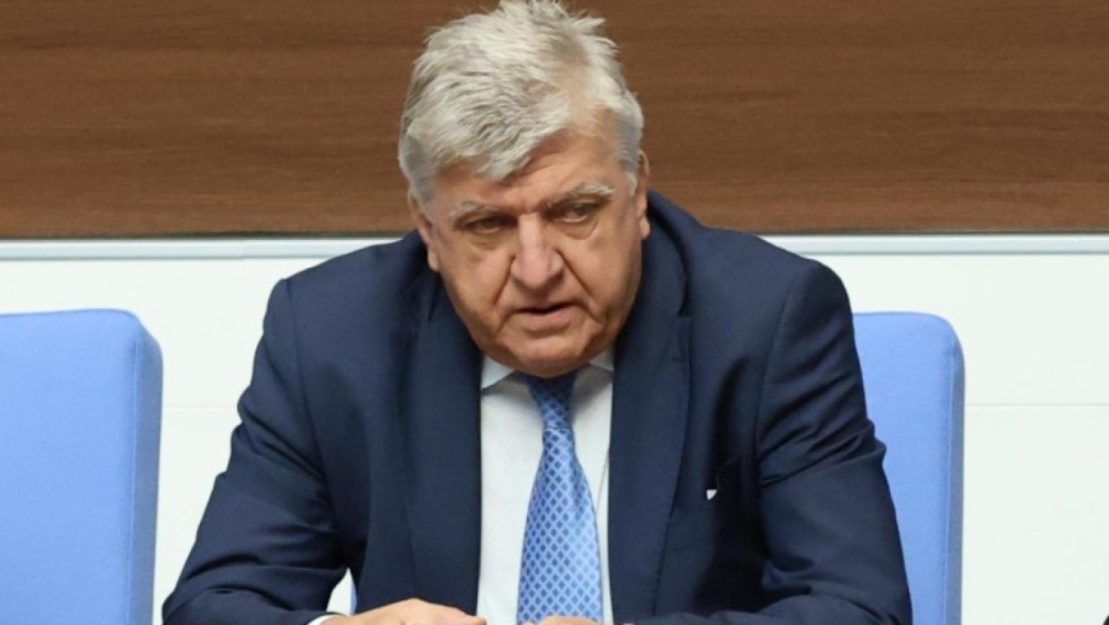 Министър Генов: Вода няма заради климатичните промени и лошо управление