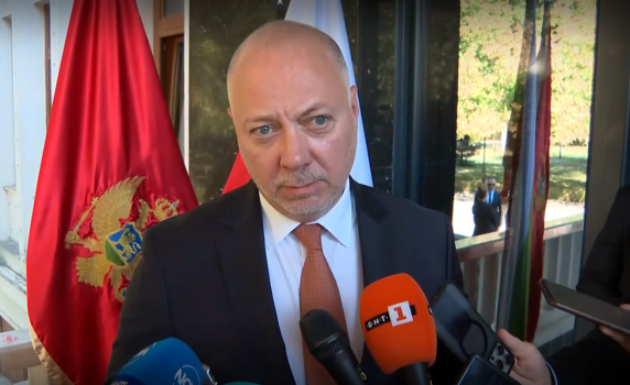 Желязков: Не знам кой е султанът и кои са тези османски управници, Радев да каже кои са деребеите