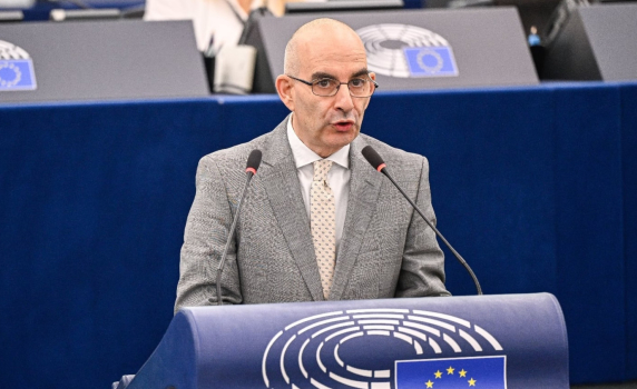 Петър Волгин пред ЕП: Мълчи се за гоненията на духовниците от Украинската православна църква