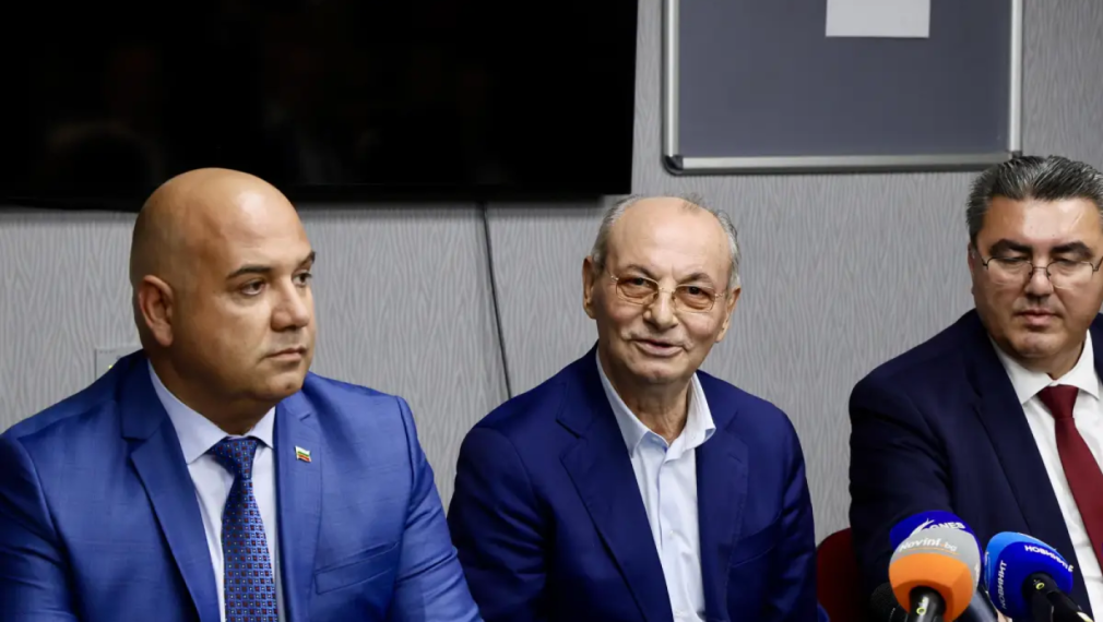 Ахмед Доган създава нова партия "Алианс за права и свободи-АПС"