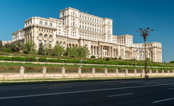Румъния утроява данъците върху имоти и автомобили от 2026 г.
