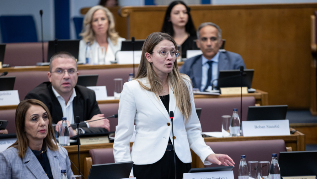 Цветелина Пенкова: Черна гора е водеща в процеса на присъединяване към ЕС и пример за региона