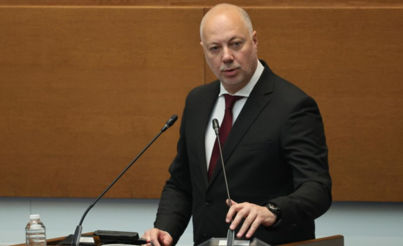 Премиерът Желязков докладва на Пеевски за водата. Лидерът на ДПС: Това е ново начало!