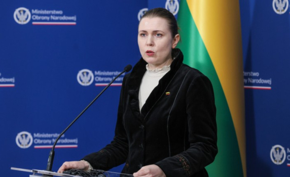 Министърката на отбраната на Литва призова за сваляне на руски самолети