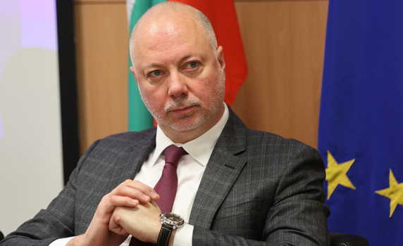 Росен Желязков: България ще спре транзита на руски газ през 2026 г.