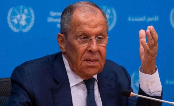 Лавров: НАТО и ЕС воюват срещу Русия