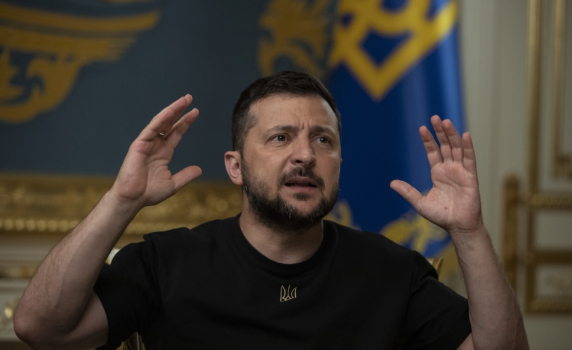 Зеленски заподозря унгарски дронове по границата, Сиярто го обвини, че губи ума си