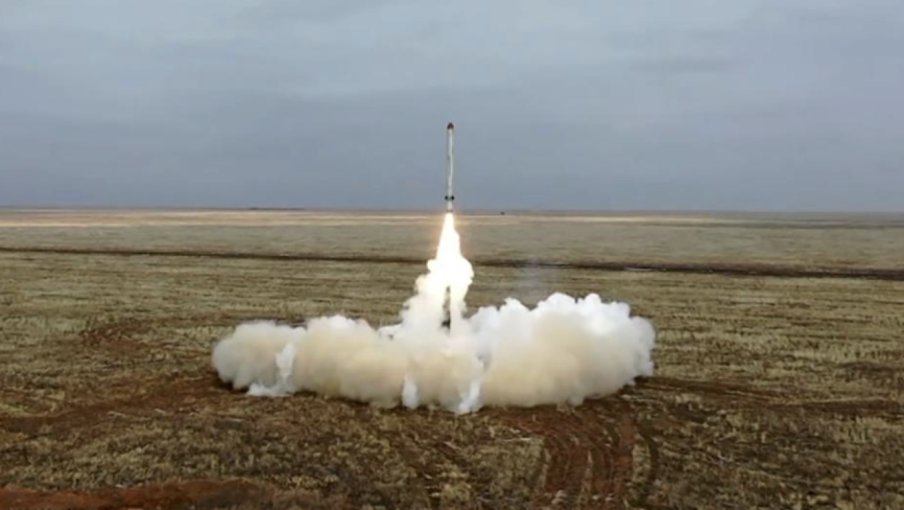 Москва: Руските сили удариха украински военни летища
