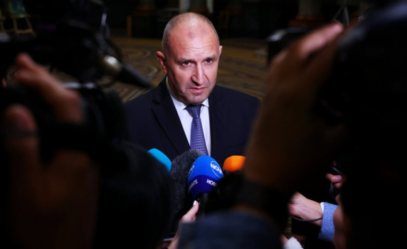 Радев: Пеевски взема службите на абордаж, ще бъдат употребени за компромати