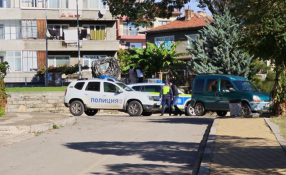 Полиция блокира плажа на Царево след изчезването на сейфа с 2 милиона лева и златни кюлчета