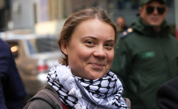 Израел нарече „нагла лъжа“ твърденията за жестоко отношение към Грета Тунберг