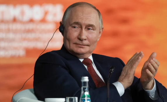 Путин през смях: Повече няма да пращам дронове към Европа (видео)
