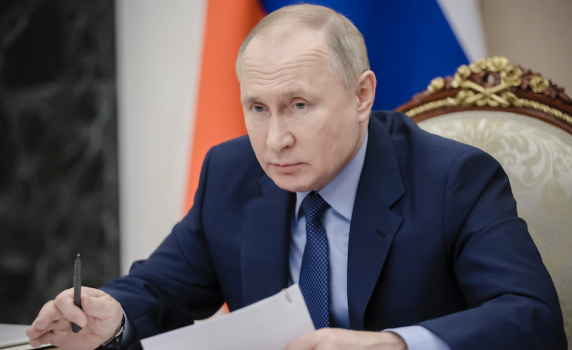 Путин: ВСУ отстъпват по цялата фронтова линия