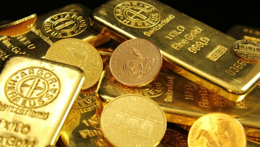 Златото прехвърли 4000 долара с нов исторически рекорд