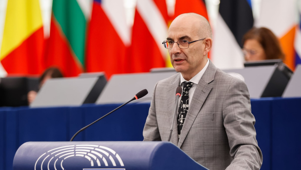Петър Волгин в ЕП: Болните от антируска истерия са убедени, че Путин е застанал на терасата в Кремъл и изпраща дронове в Западна Европа