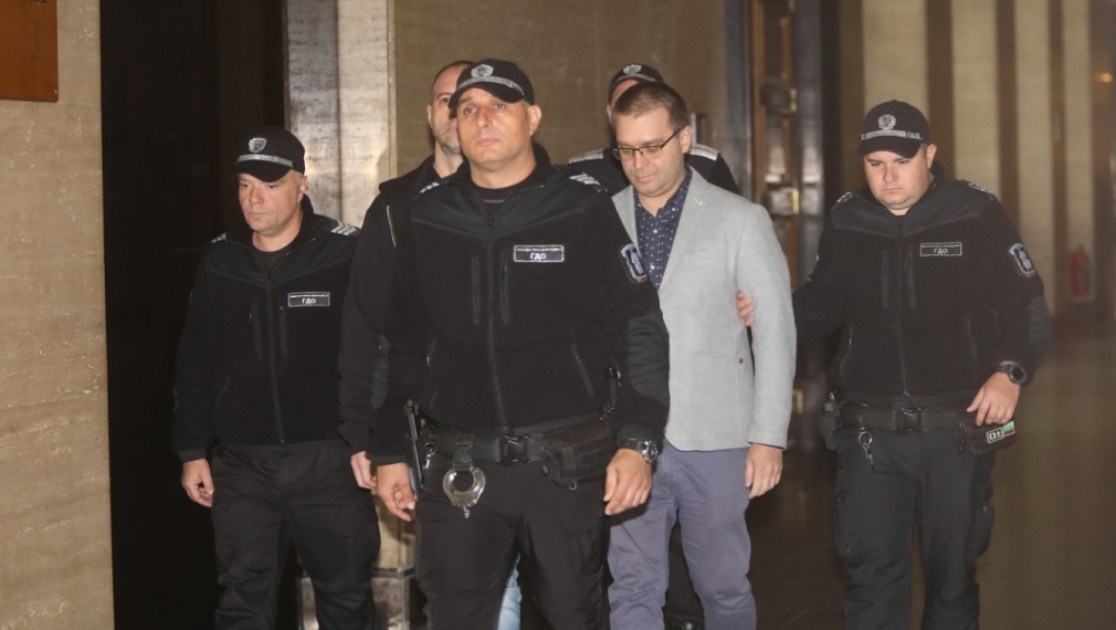 Пуснаха от ареста и общинските съветници от Варна, в килия остава само Коцев