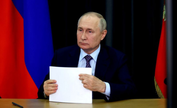 Путин с мерки срещу поскъпването на бензина и дизела — продължава субсидиите за руските петролни компании