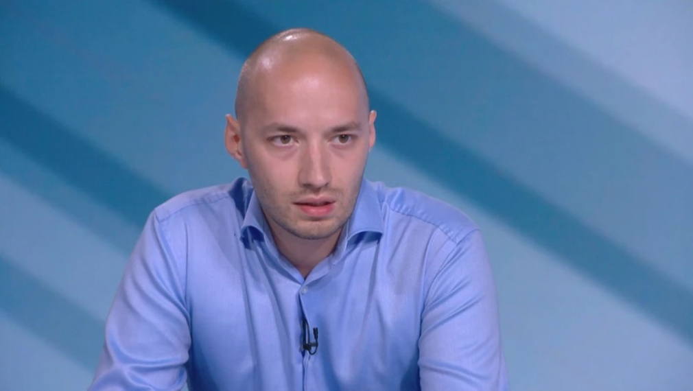 Димитър Ганев: Има няколко опции - най-малко вероятни са избори сега, най-вероятни - кадрови промени