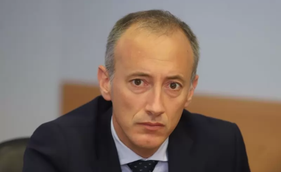 Красимир Вълчев: Ученици от някои общности ходят на училище с ножове
