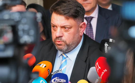 БСП се съгласи за смяна на Киселова, за да остане във властта