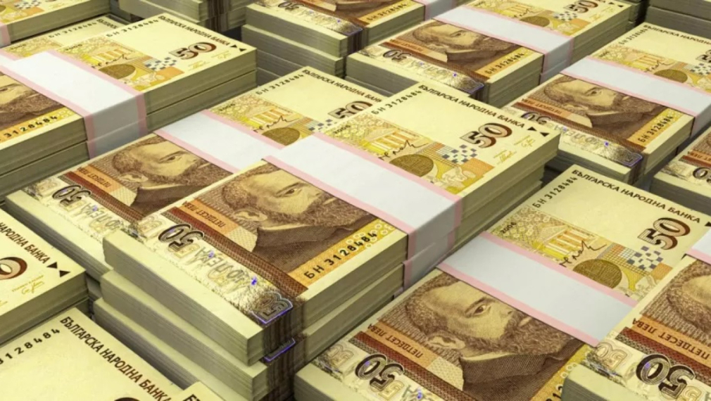 Само за месец българите са внесли в банките 700 млн. лева