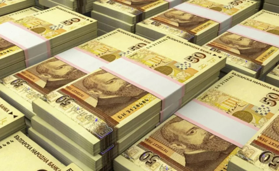 Само за месец българите са внесли в банките 700 млн. лева