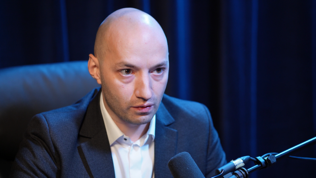 Димитър Ганев в подкаста на Явор Дачков: България между Запада и Русия, между християнството и врачките, между статуквото и промяната