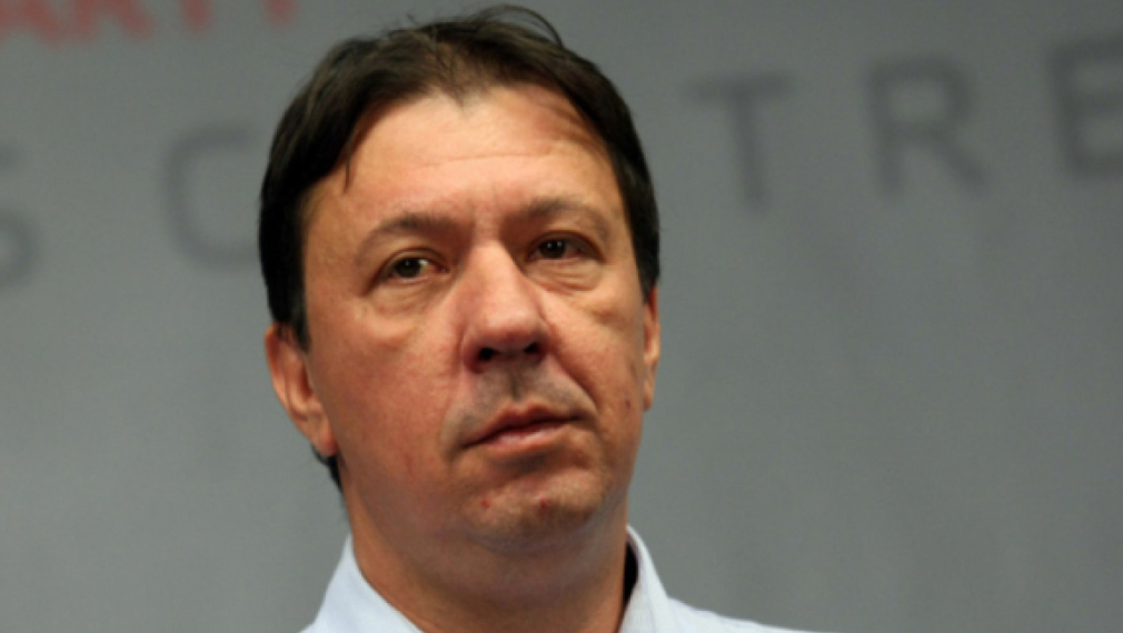 Явор Куюмджиев: България няма думата при продажбата на "Лукойл". Ако не бъде одобрена сделката, ще има криза с горивата