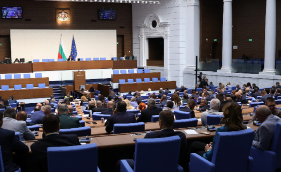 Парламентът реши временно да се ограничи износа на нефтопродукти