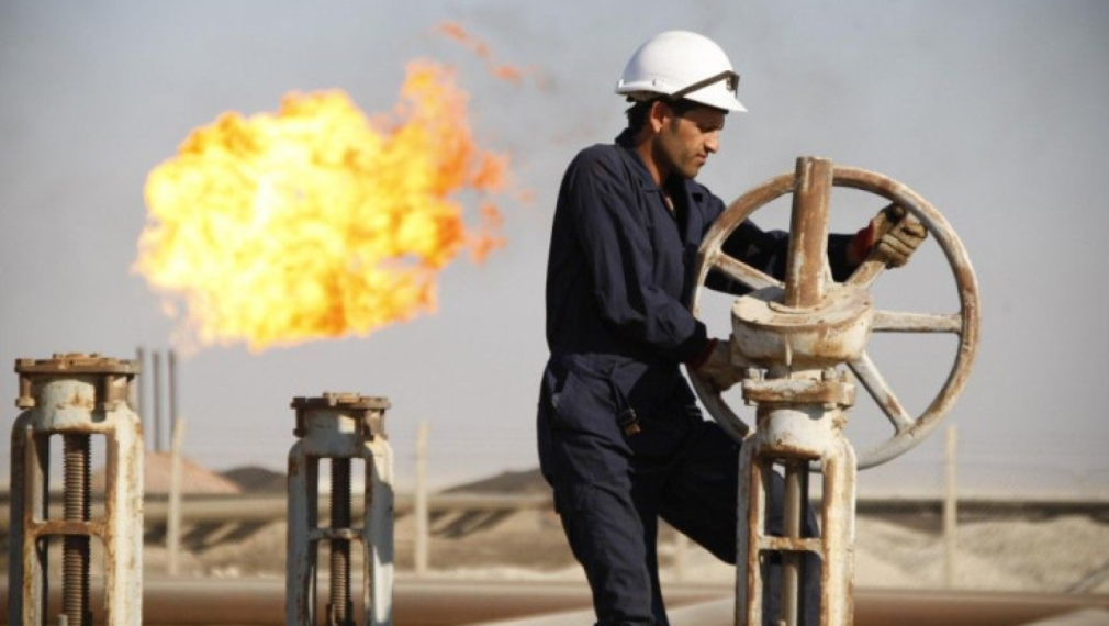 "Лукойл" обяви форсмажор в гигантско нефтено находище в Ирак заради западните санкци