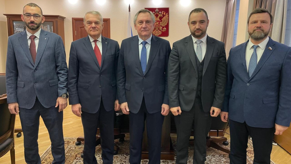 Румен Петков обсъди в Москва с председателя на Комитета по енергетика бъдещето на „Лукойл“