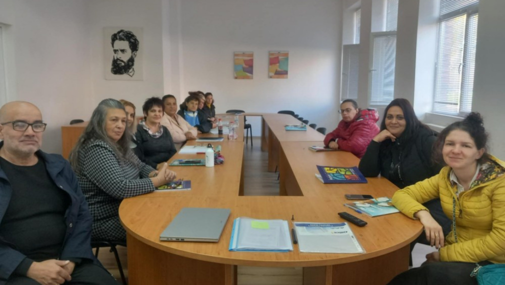 Курсисти в Ямбол вече се обучават по "Озеленяване и цветарство"