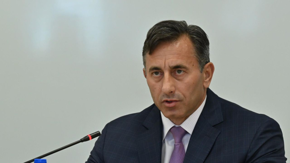 Правителството назначи Румен Спецов за особен управител на "Лукойл"