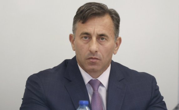 Румен Спецов е вписан в Търговския регистър като особен управител на "Лукойл Нефтохим Бургас"