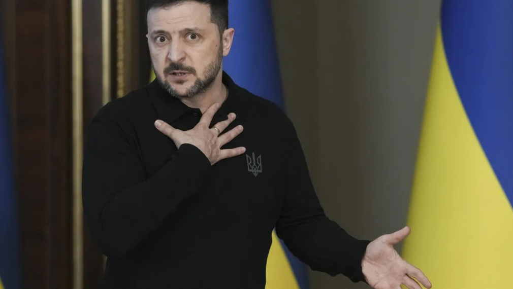 "Политико": Корупционният скандал ще принуди Зеленски да приеме плана на Тръмп