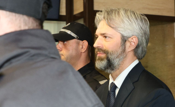 Пускат под парична гаранция от 200 хил. лева кмета на Варна Благомир Коцев