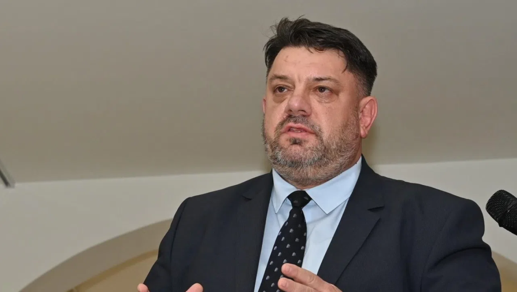Атанас Зафиров: Оставката на кабинета в момента не е на дневен ред