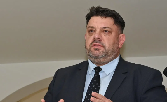 Атанас Зафиров: Оставката на кабинета в момента не е на дневен ред