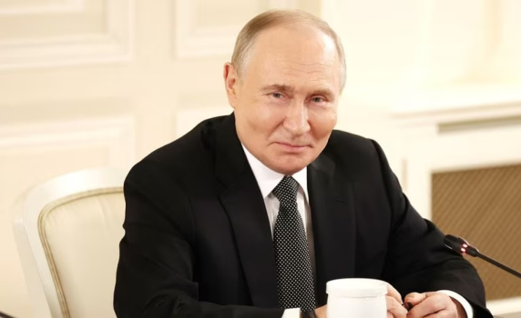 "Сънди Таймс": Путин вярва, че печели войната си срещу Запада. Може би е прав