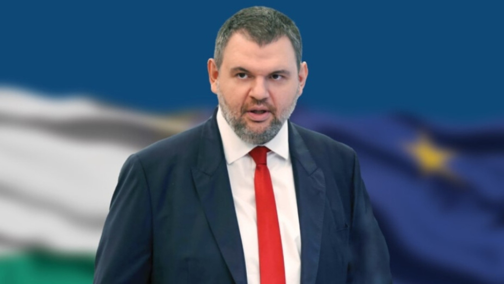 Пеевски се скри от собствените си "контрапротести"