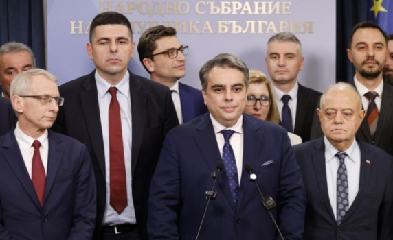 Асен Василев: Това е победа на всички български граждани, следващата стъпка са избори
