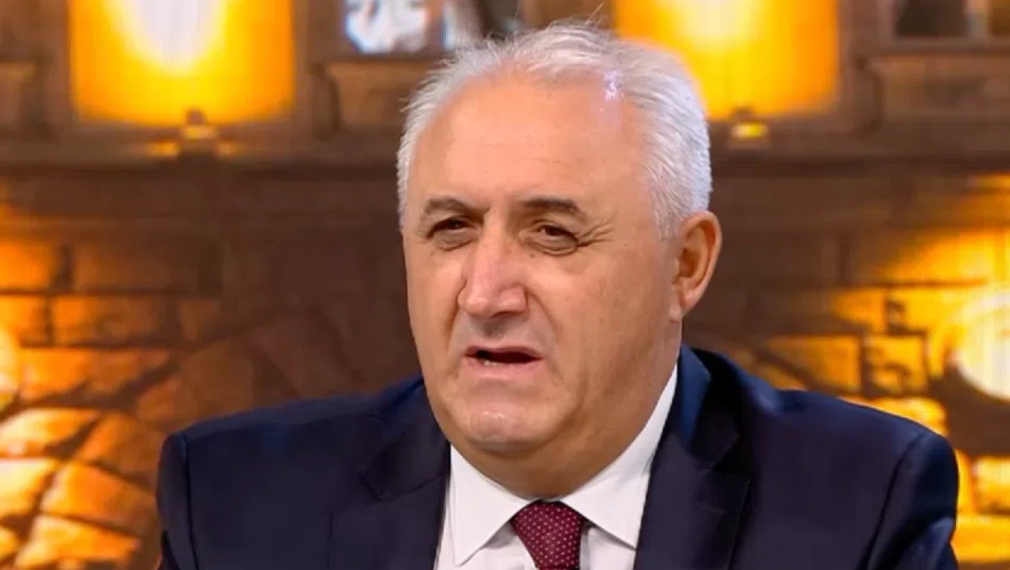 Мехмед Дикме: Предстои много голям сблъсък между Пеевски и Борисов