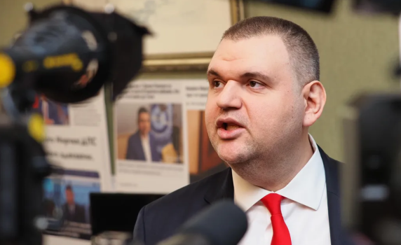 Пеевски: Готов съм да се откажа от охраната си, „Музеят на сглобката“ остава в парламента