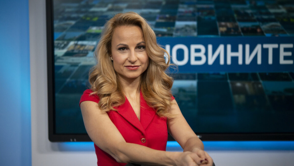 bTV сваля от екран водещата Мария Цънцарова
