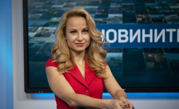 bTV сваля от екран водещата Мария Цънцарова