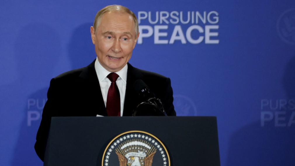 American Thinker: Западът се самоубива. Путин печели битката за умовете и сърцата. Левите са в паника