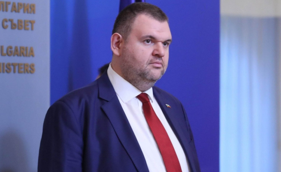 Neue Zürcher Zeitung: Кой е Делян Пеевски - олигархът, който управлява България